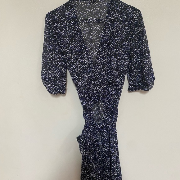 Express dress!! - Picture 2 of 2